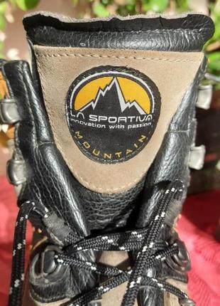 Треккинговые ботинки la sportiva.4 фото