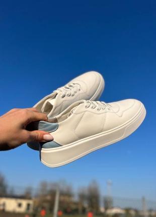 Кроссовки натуральная кожа белые