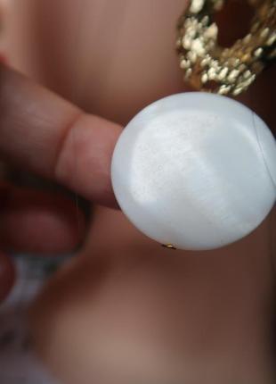 Сережки золотисто-білі, жемчужний диск6 фото