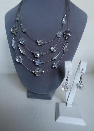 Намисто,буси в наборі кришталево -прозорі короткі