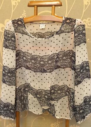 Дуже красива та стильна брендова блузка в горошок.