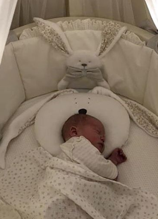 Детская ортопедическая подушка "зайка" для новорожденных.2 фото