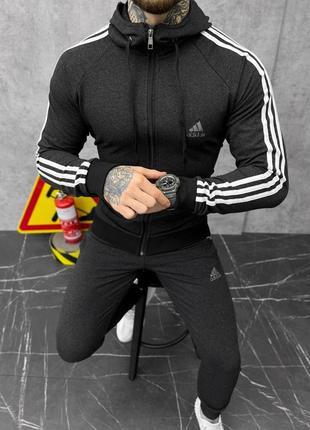 Спортивний костюм adidas