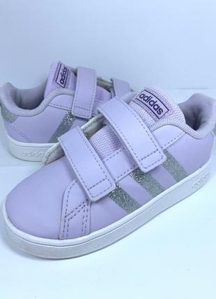 Кросівки adidas