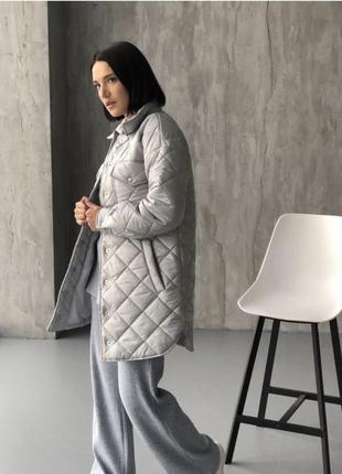 Стьогана демісезона куртка пальто плащ