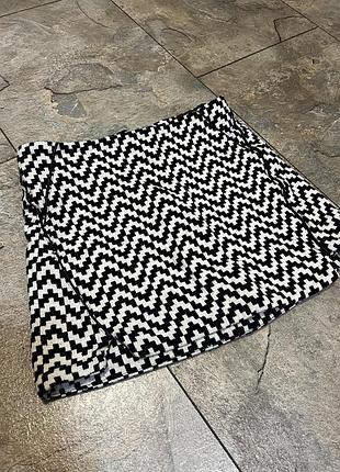 Міні спідниця