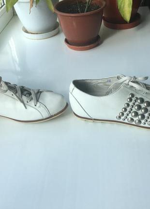 Кожаные туфли vicini 38 р. италия,вичини,оксфорды, белые3 фото