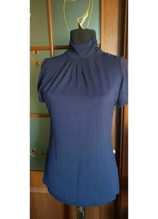 Футболка с воротом стеечка