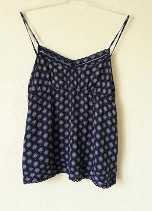 Маєчка в квітковий принт