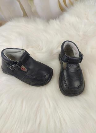 Сандалі туфлі для хлопчика закритий перед