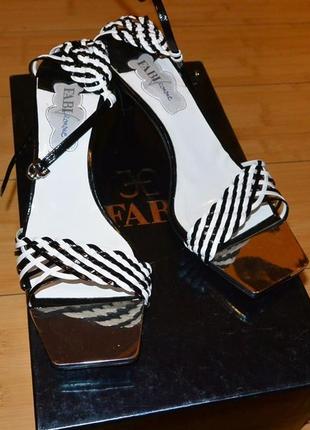 Шикарні босоніжки fabi італія