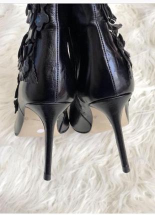 Кожаные ботинки черного цвета на каблуке. размер: 37, 38, 392 фото