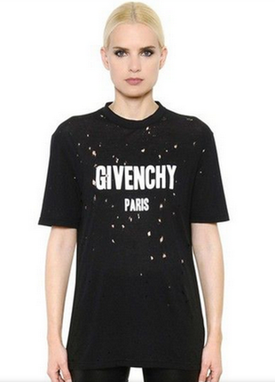 Футболка givenchy