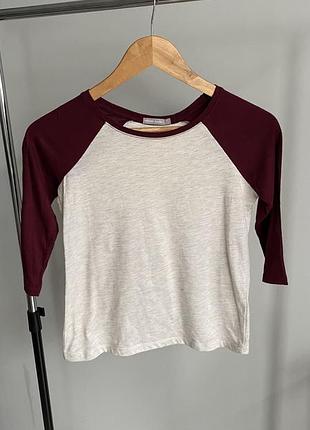 Жіноча футболка