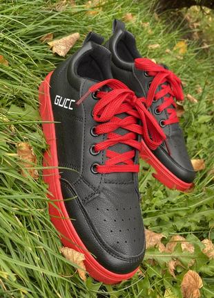 Кросівки  чорного кольору (36-40) унісекс