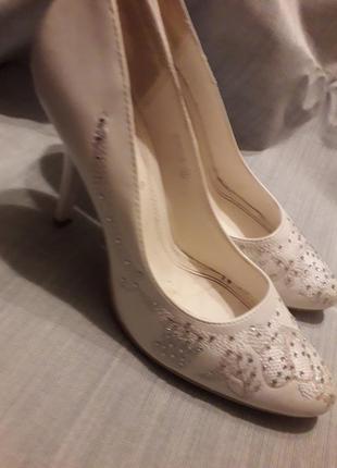 Туфли женские