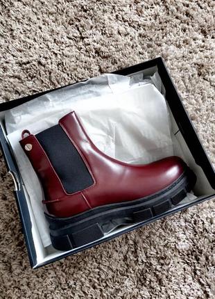 Новые оригинальные женские ботинки tommy hilfiger.