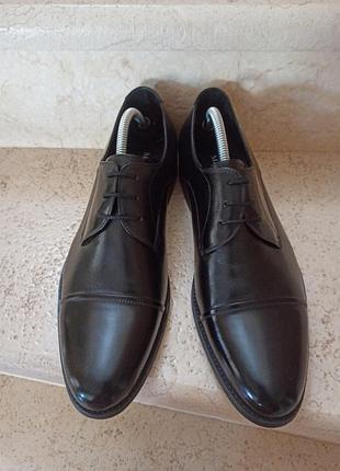 Кожаные туфли на шнурках