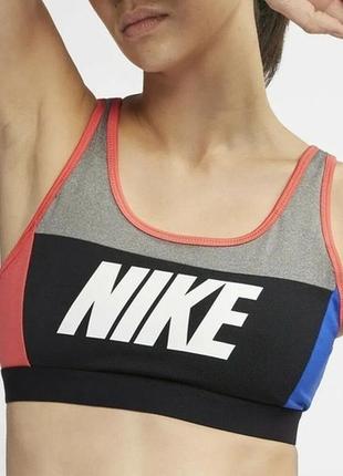 Спортивний топ nike