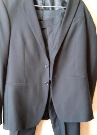 Костюм черный