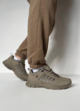 Кроссовки на весну