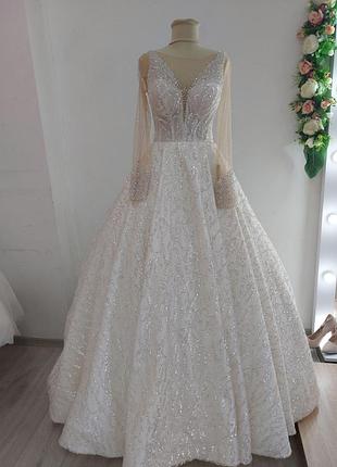 Весільна сукня