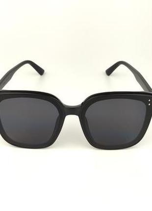 Сонцезахисні окуляри «grand» у чорній роговій оправі з чорною лінзою2 фото