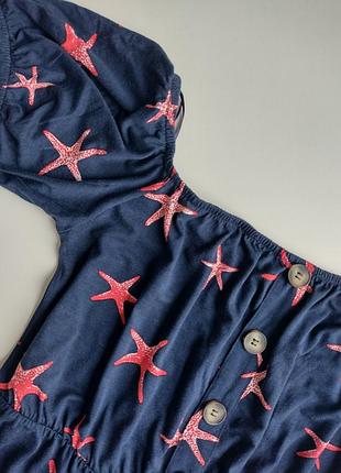 Плаття сукня зі стильним вирізом і красивими рукавичками 2