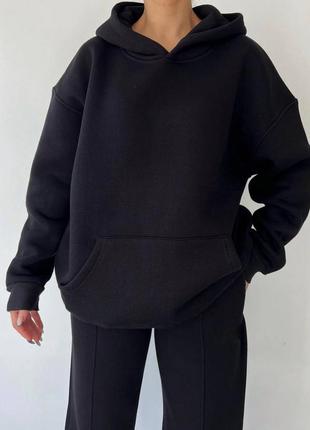 Спортивный женский костюм черный оверсайз худи с капишоном с карманом на флисе брюки джоггеры на высокой посадке с карманами стильный качественный