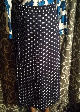 Юбка миди темно-синяя в горошек