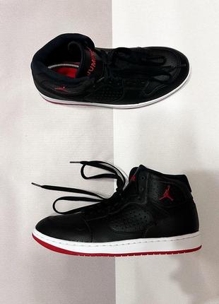 Новые оригинальные кожаные кроссовки jordan access 44.5 и 45 размер