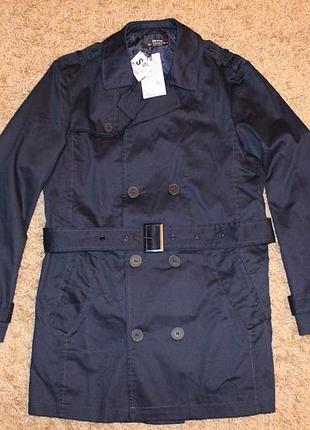 Плащ bershka рs рус46 приталенная моделька slim очень стильный