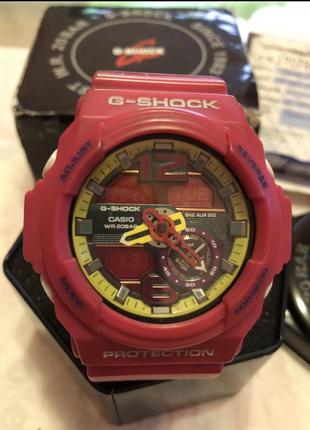 Рожеві годинник g-shock ga-310