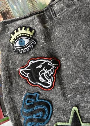 Юбка с нашивками 3