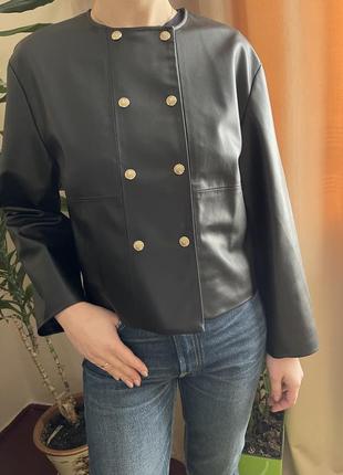 Стильна куртка/блейзер з ґудзиками zara7 фото