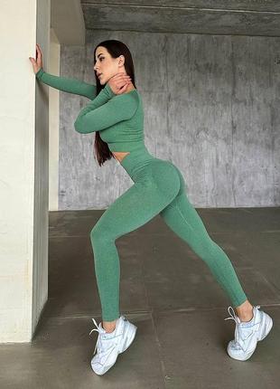 Спортивный костюм для фитнеса2 фото
