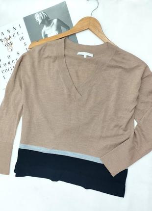 Кофта бежевая натуральная шерсть черная с декольте