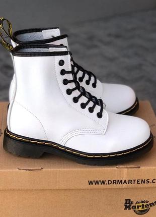 Dr. martens 1460 white