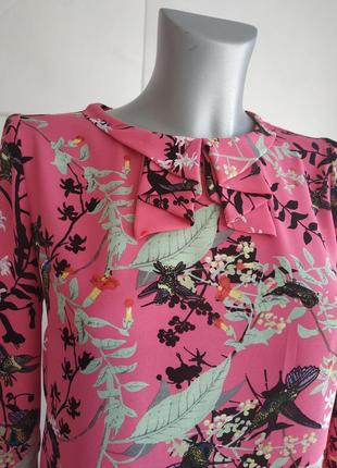Нарядная блуза oasis с принтом красивых цветов4 фото