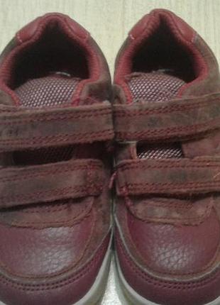 Продам кожаные кроссовки,стелька 13,5см