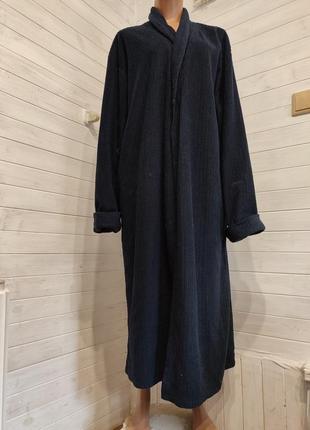 Длинный мужской халат,поясок утерян