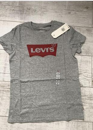 Футболки levi's. оригинал.3 фото