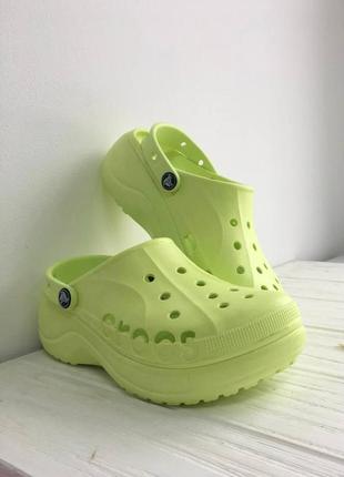 Кроки зелені салатові на платформі сабо шльопанці Wears crocs baya platform clog