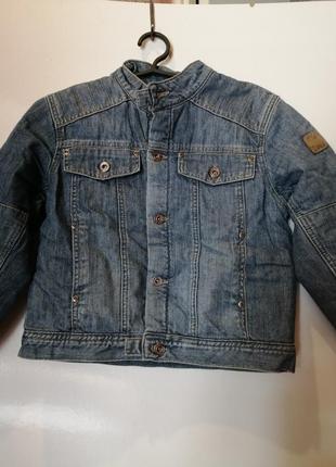 Продам джинсовый утепленый пиджак на 9 - 12 лет