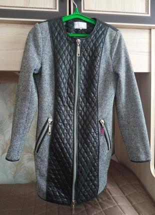 Пальто , кардиган жіночий