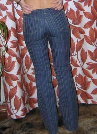 Стрейчевые джинсы в цветную полоску3 фото