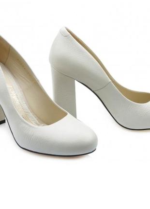 Туфлі-човники