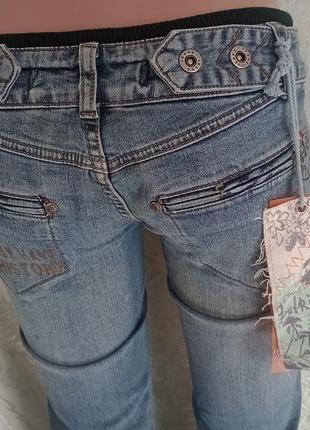 Новые женские джинсы с надписями bulkish фирменные9 фото
