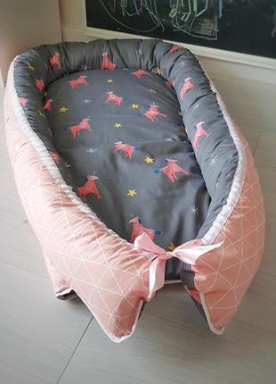 Гнездышко для новорожденного (кокон, бебинест) pink unicorns4 фото