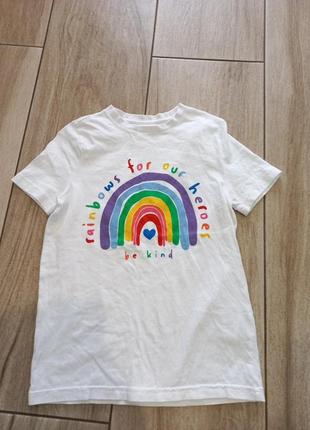 Футболка на дівчинку фірменна